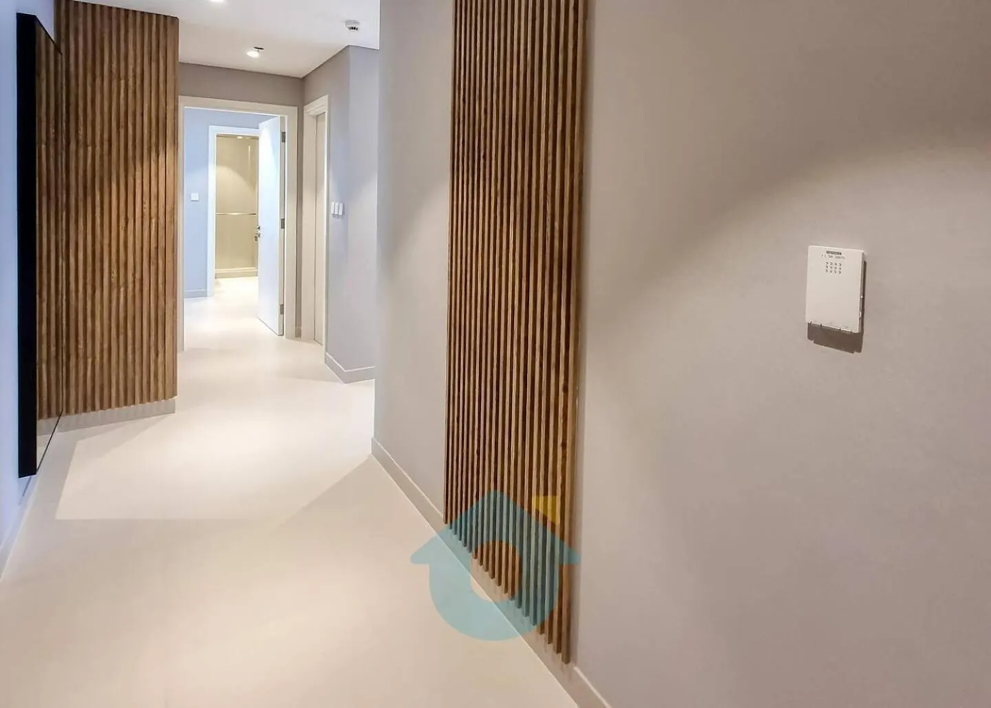 アパート Like Home - 5805 Contemporary 3-Bhk With Subtle Creek Views At The Grand ドバイ アラブ首長国連邦