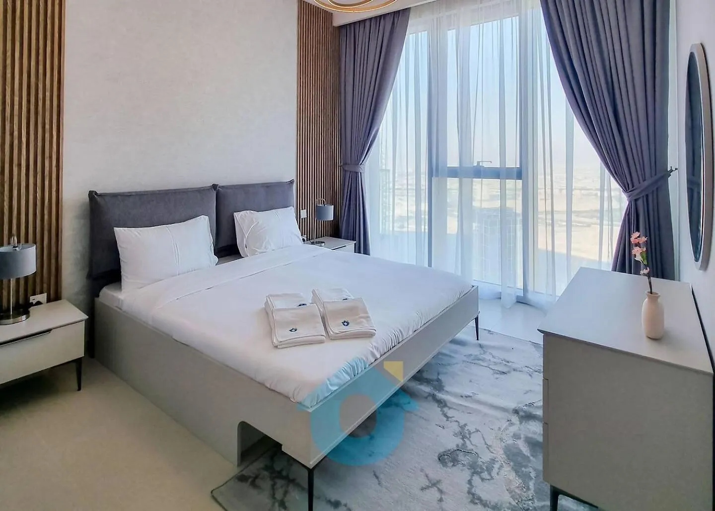 Like Home - 5805 Contemporary 3-Bhk With Subtle Creek Views At The Grand Dubai Apartment